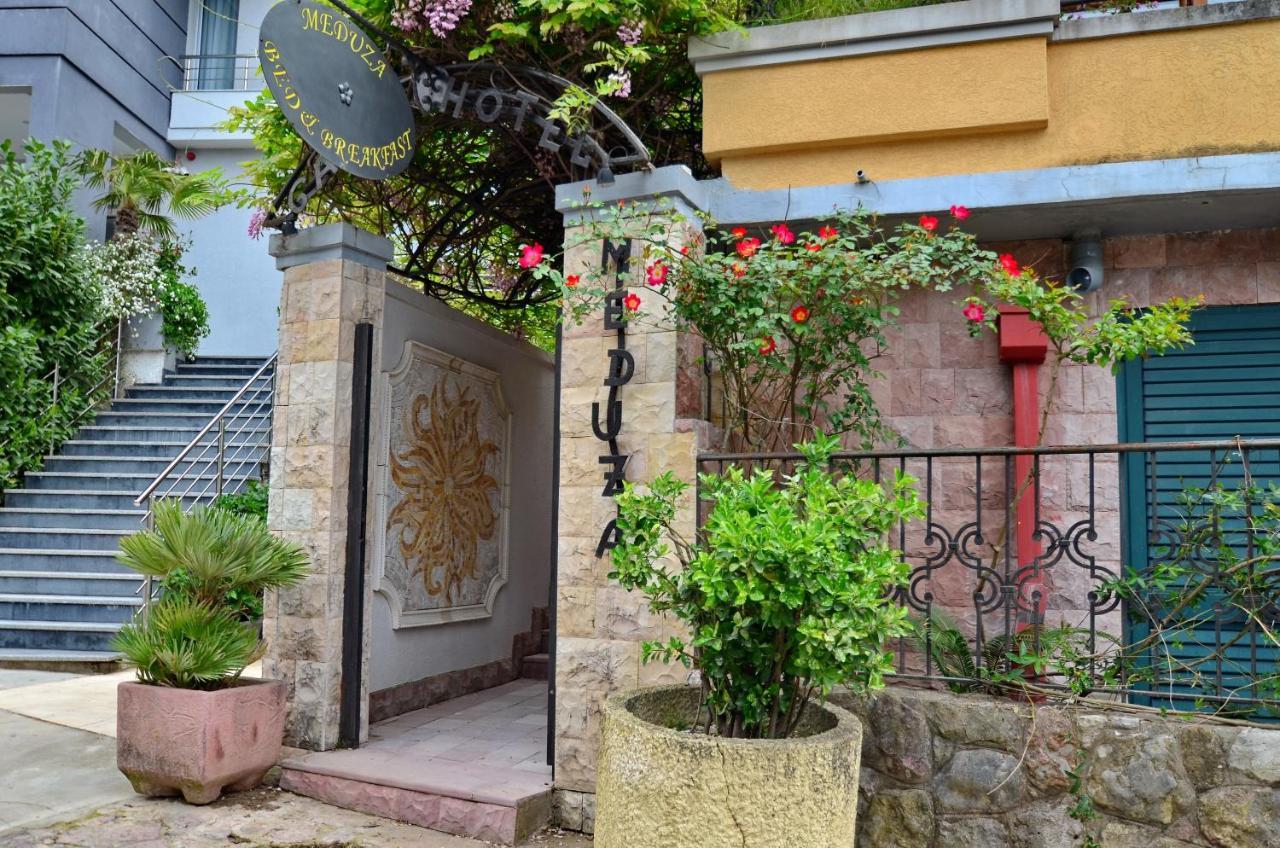 Hotel Meduza Bečići Екстериор снимка