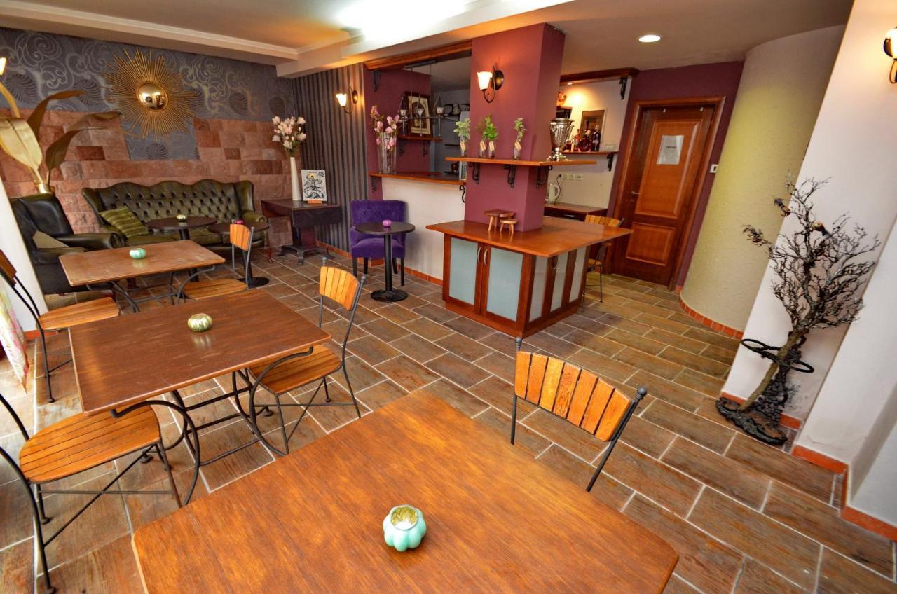 Hotel Meduza Bečići Екстериор снимка
