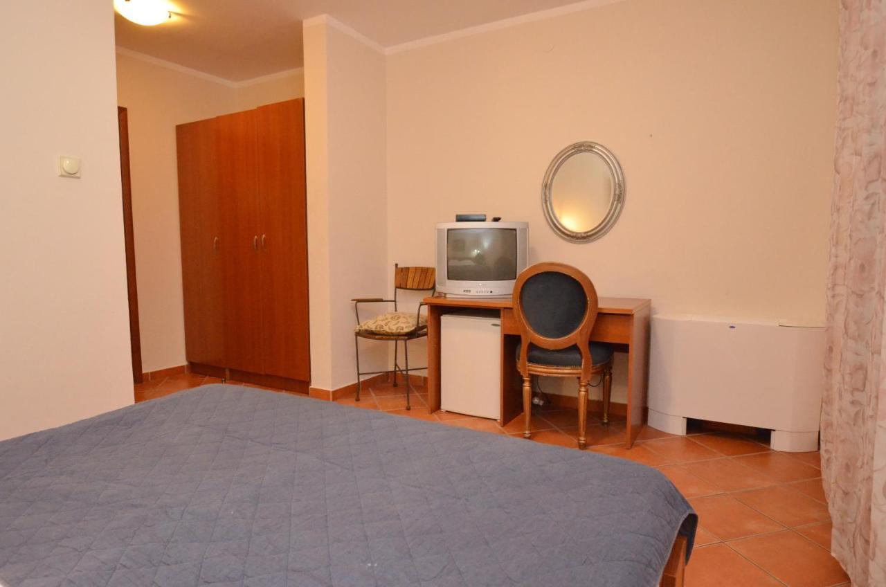 Hotel Meduza Bečići Екстериор снимка